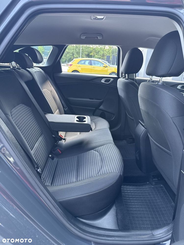 Kia Ceed 1.5 T-GDI M DCT - 26