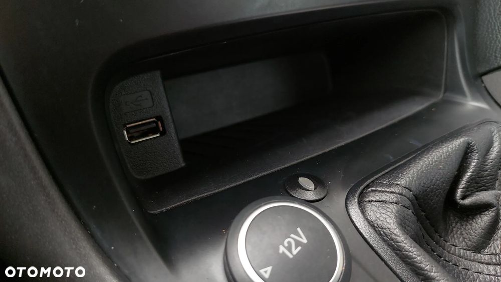 Ford Focus 1.6 Trend - 28