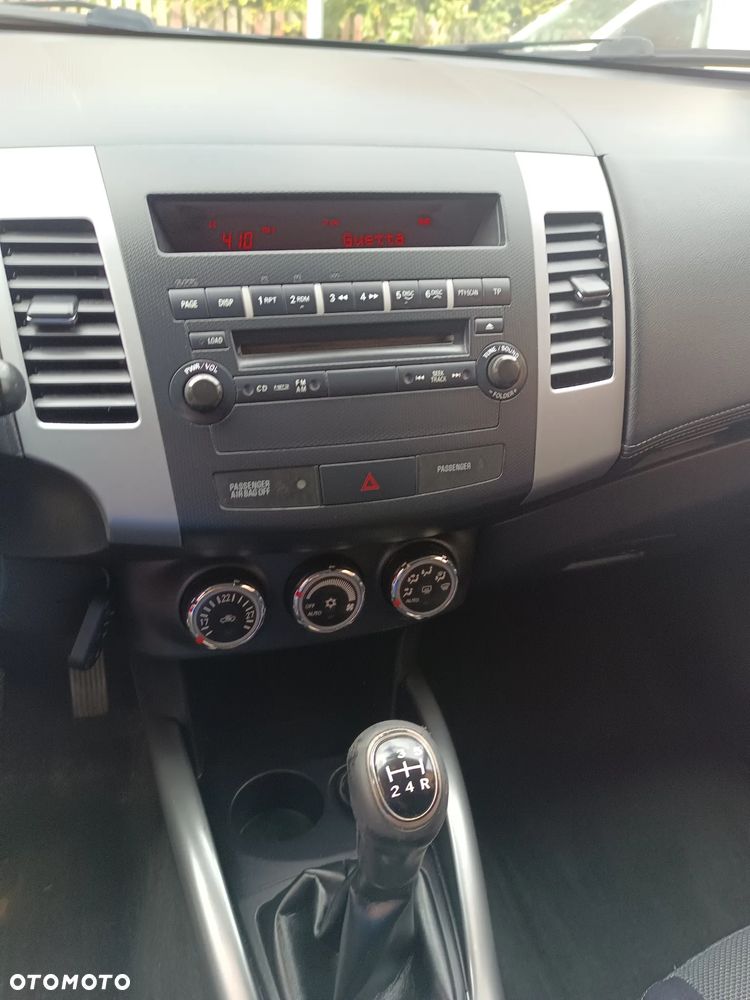 Mitsubishi Outlander 2.0 Invite 2WD EU5 - 12