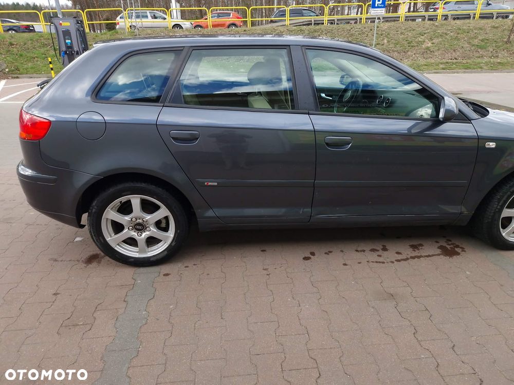 Audi A3 Sportback - 8