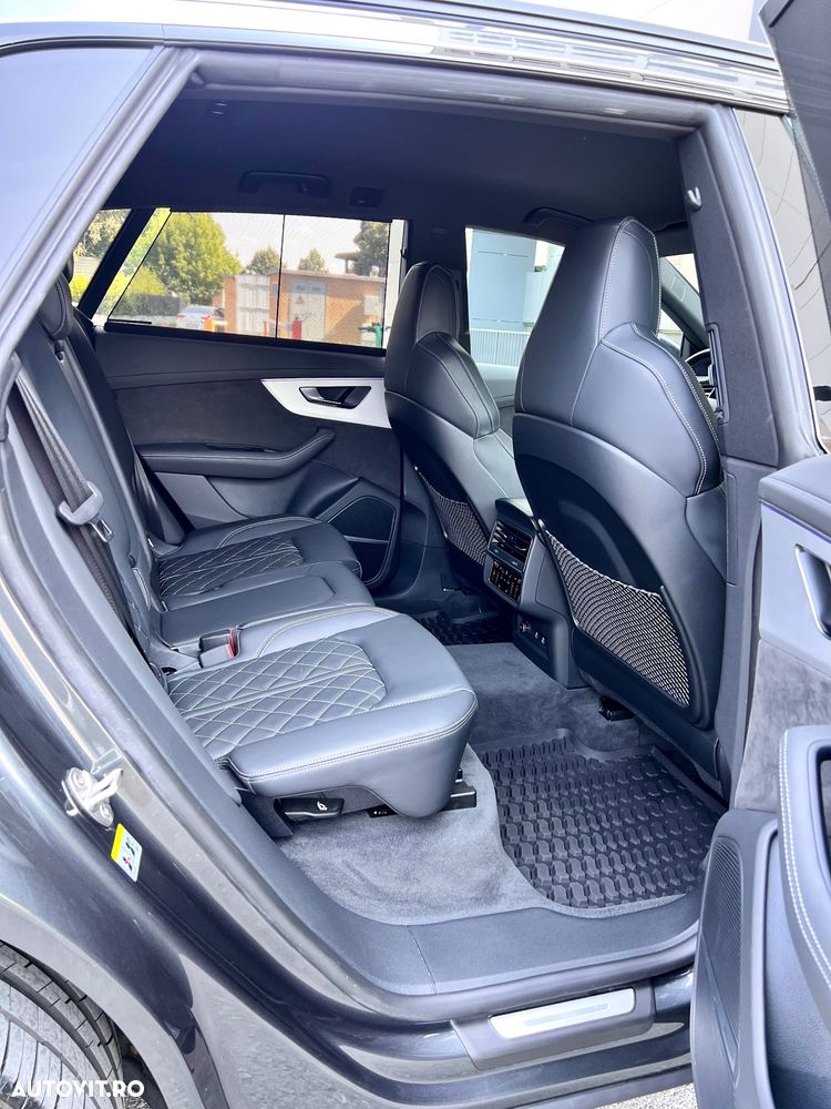 Audi Q8 - 5