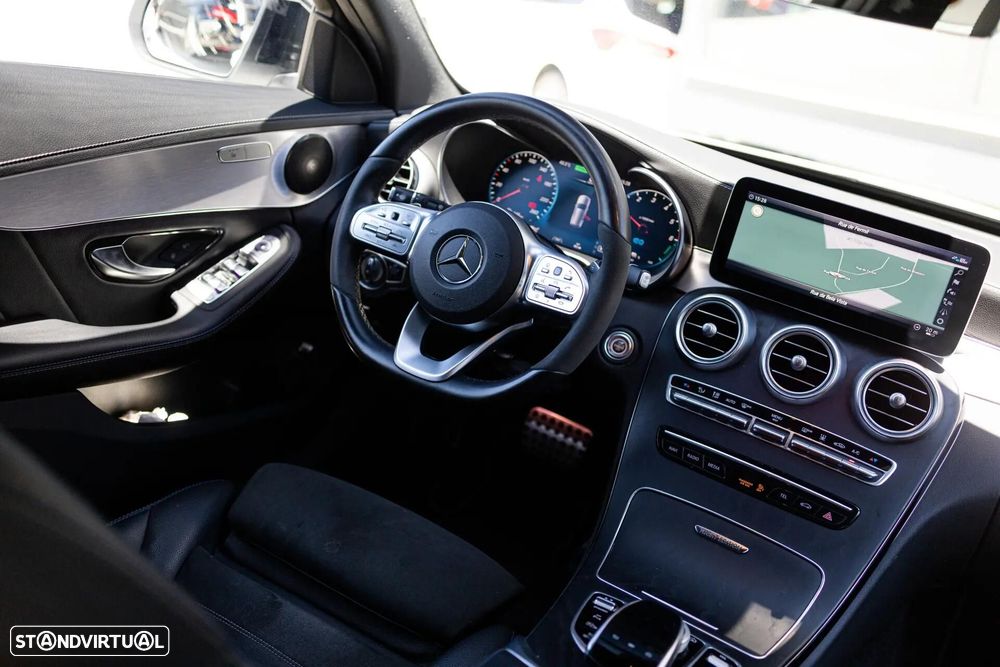 Mercedes-Benz C 300 de AMG Line - 3