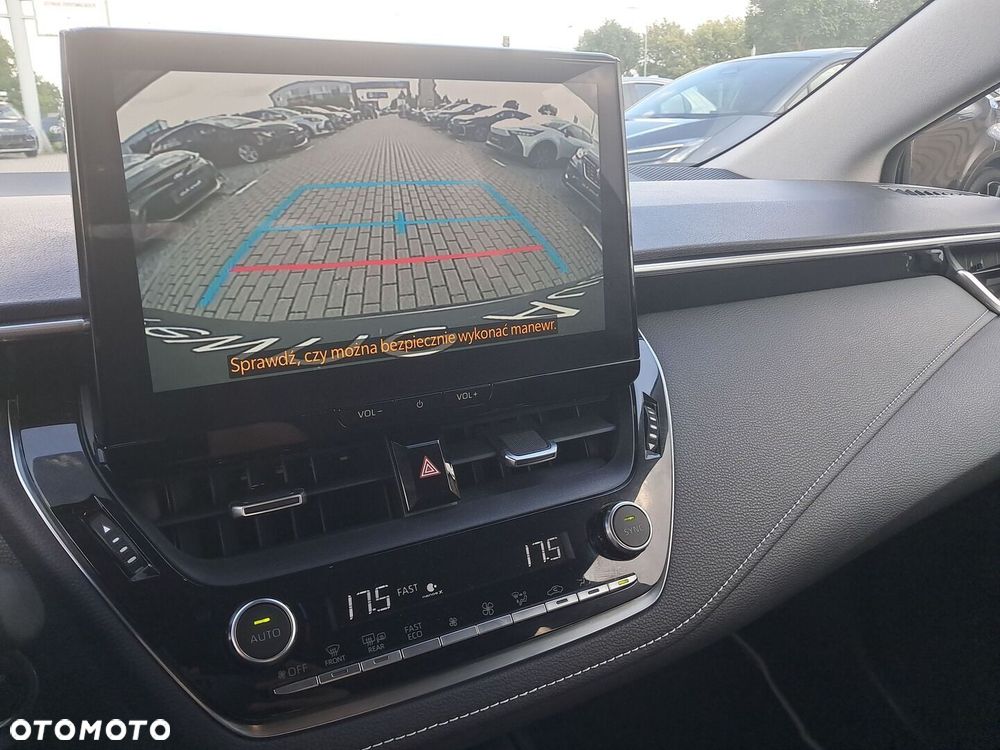 Toyota Corolla 1.8 Hybrid Style - 25