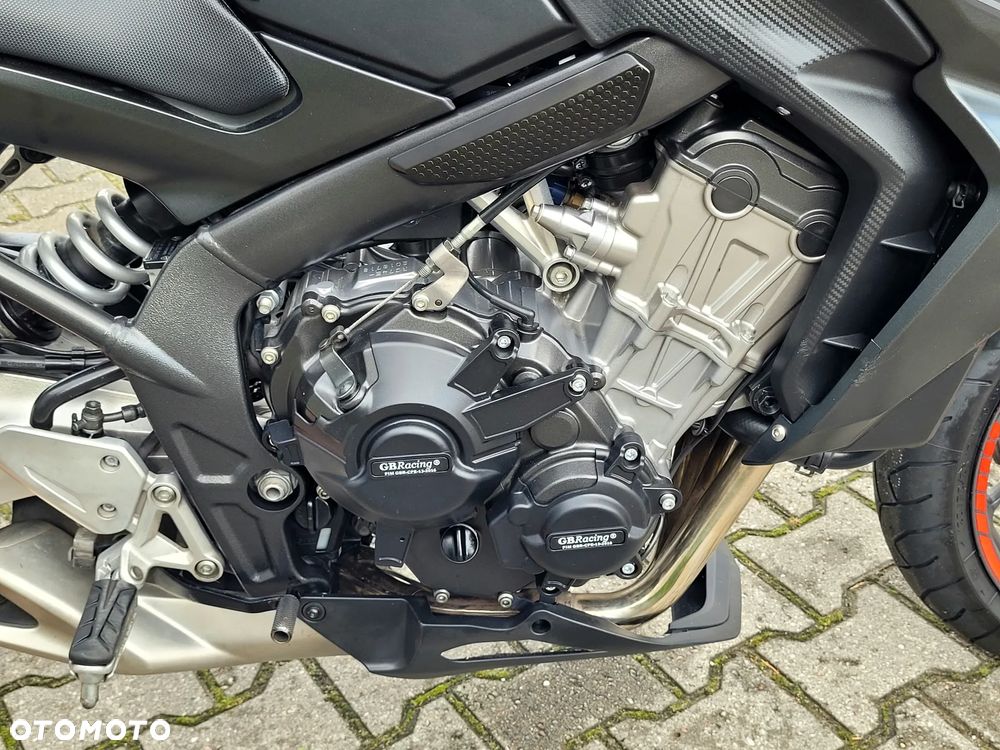 Honda CB - 17
