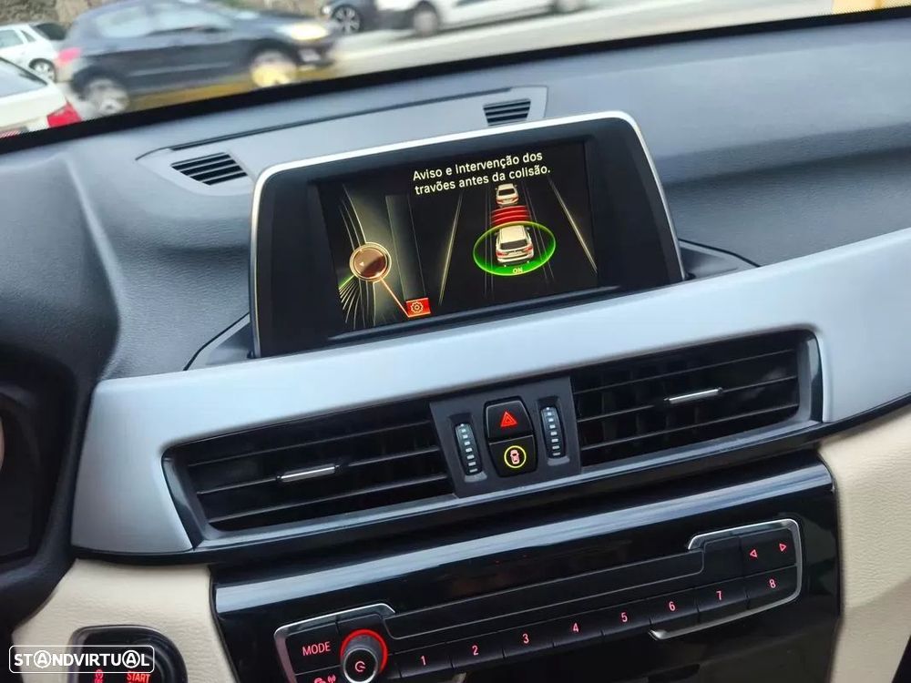 BMW X1 16 d sDrive Advantage - 31