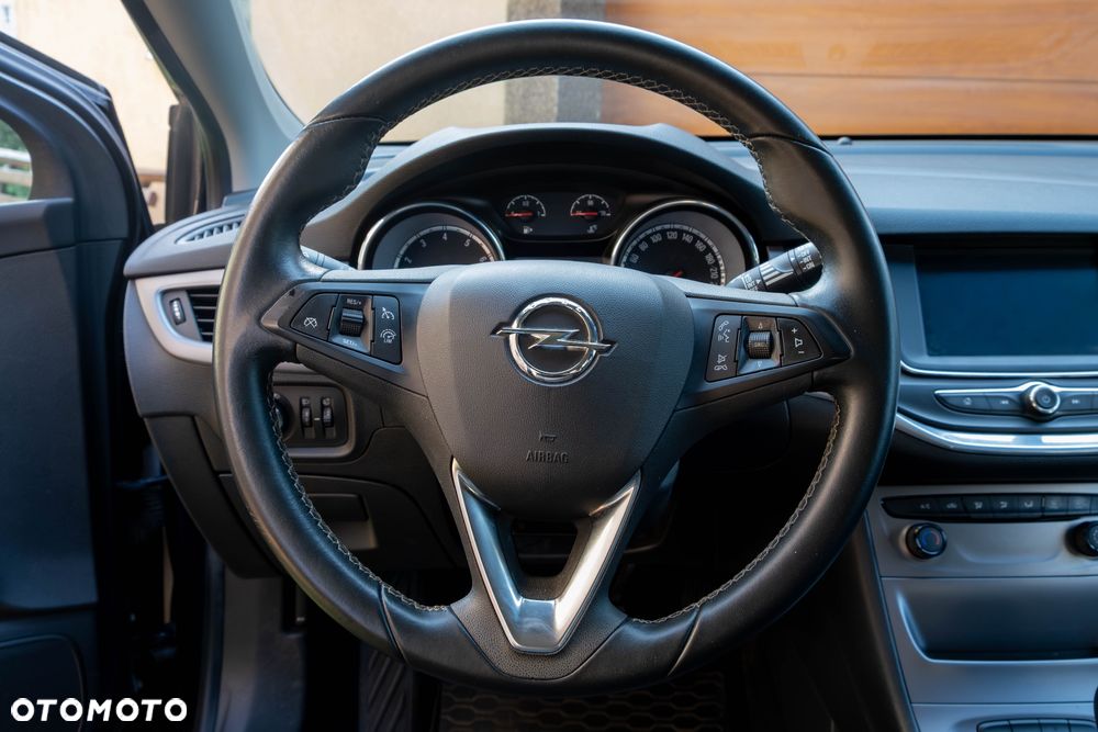 Opel Astra 1.4 T Enjoy - 8