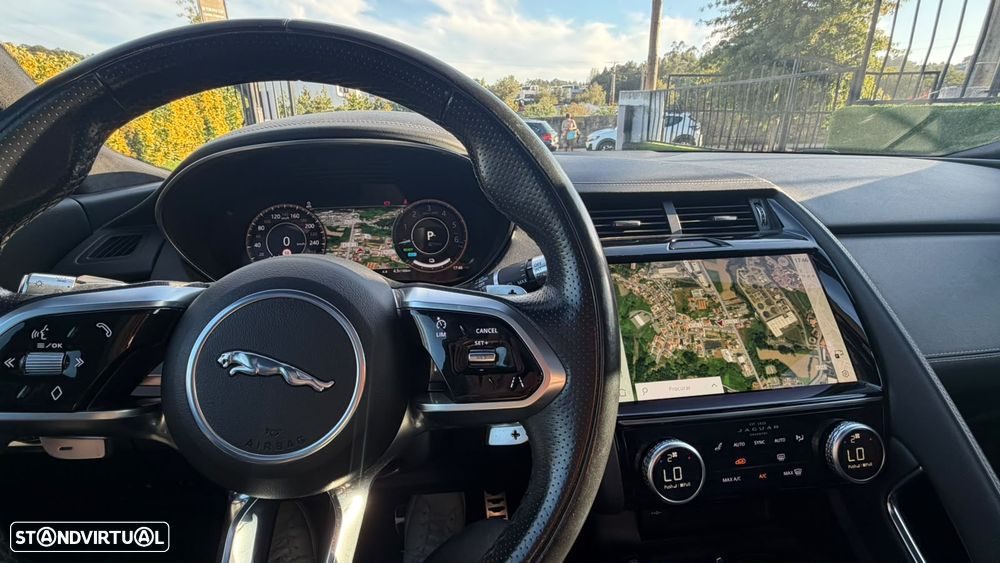 Jaguar E-Pace 1.5 P300e R-Dynamic HSE AWD Aut. - 11
