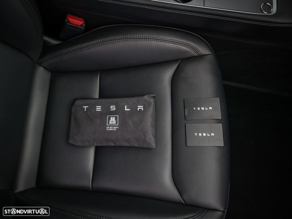 Tesla Model Y Performance Tração Integral - 49