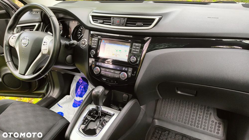 Nissan Qashqai 1.6 DCi Xtronic N-Connecta - 16