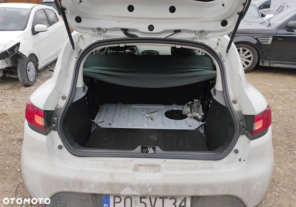 Renault Clio - 11