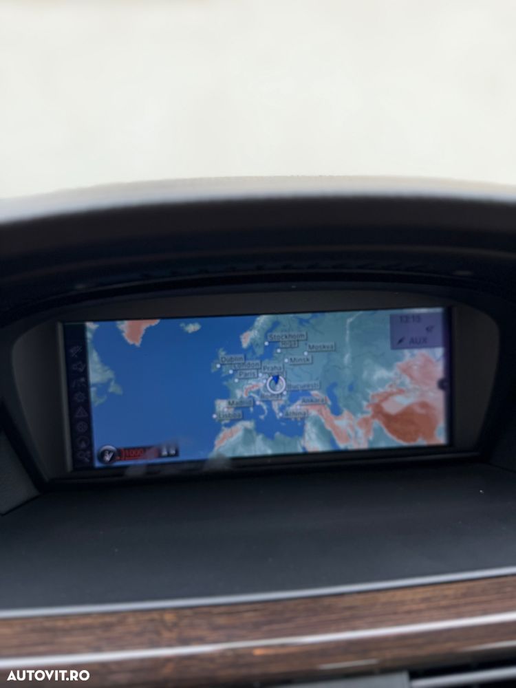 BMW Seria 5 520i Sport-Aut. - 21