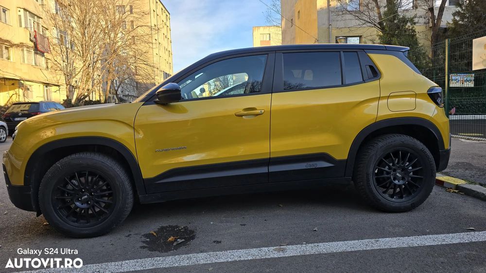 Jeep Avenger 54 kWh BEV 156 CP Summit - 3