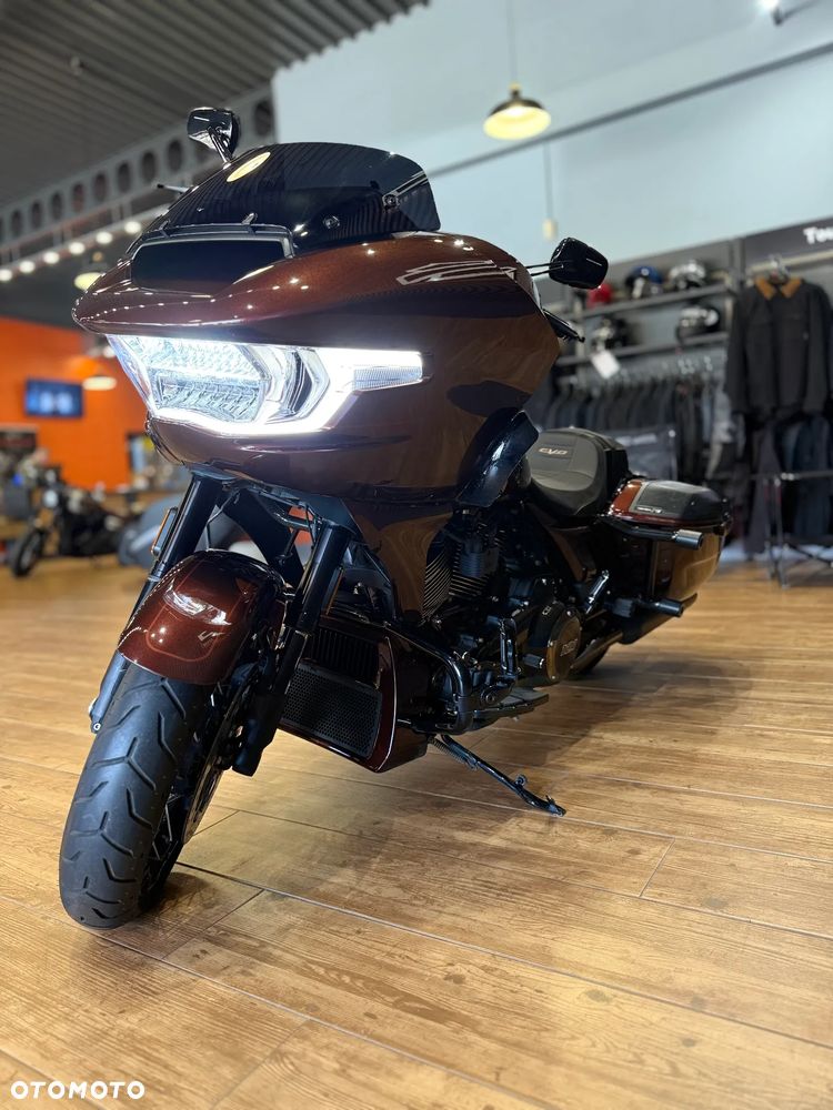 Harley-Davidson Touring Road Glide - 12