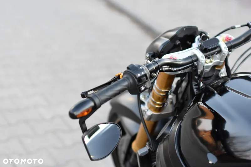 Suzuki GSX-R - 29