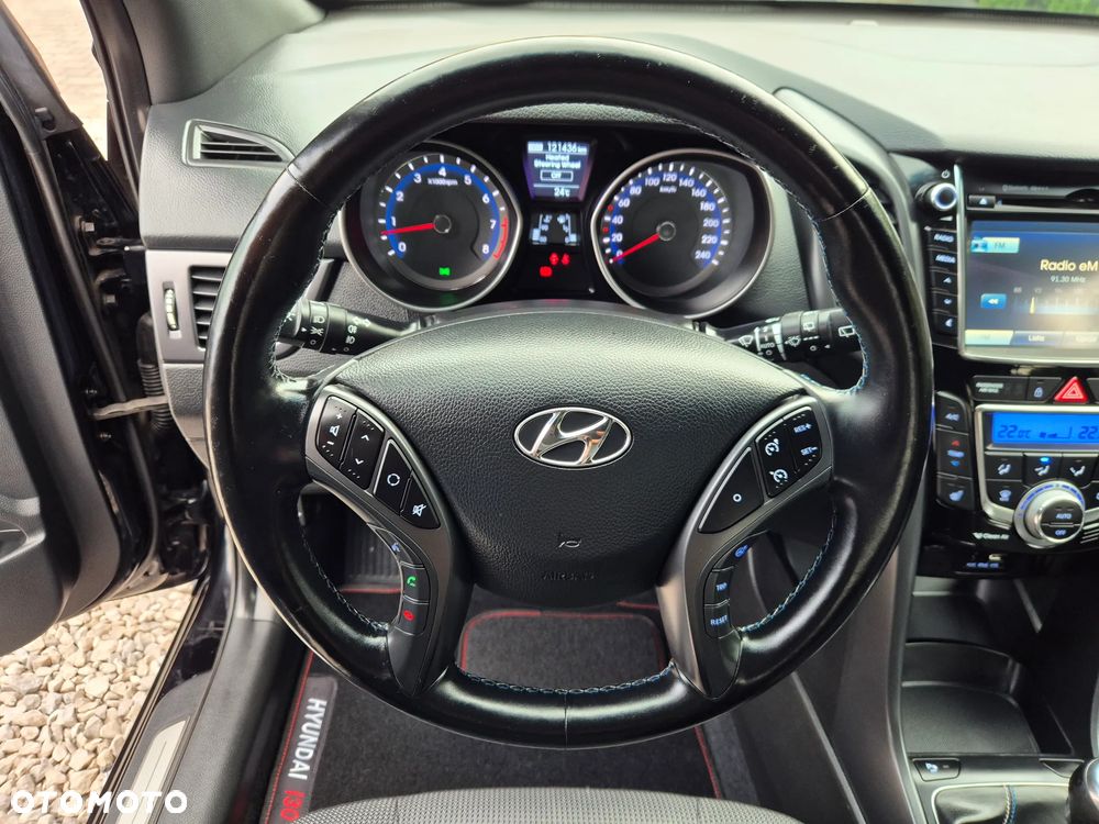 Hyundai i30 blue Kombi 1.6 GDi Passion - 26
