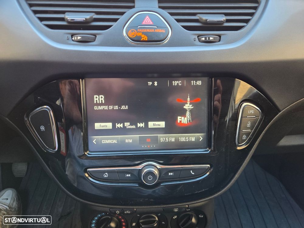 Opel Corsa 1.4 Dynamic FlexFuel - 21