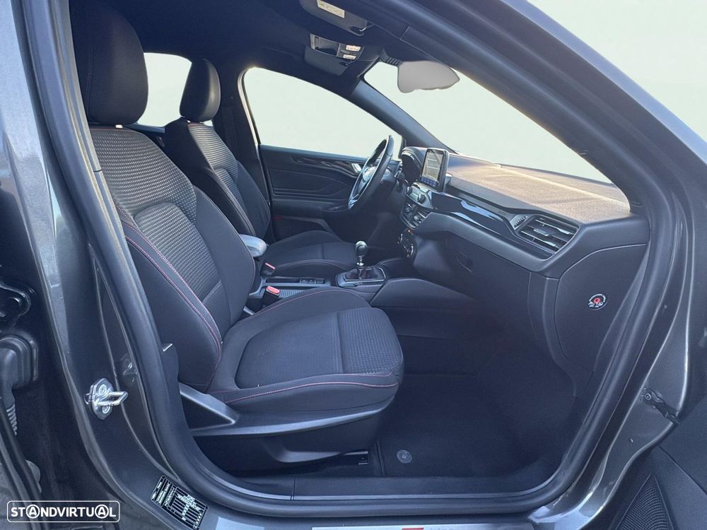 Ford Focus 1.5 TDCi ECOBlue ST-Line - 14