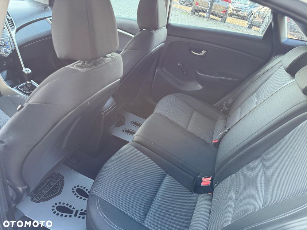 Hyundai i30 - 34