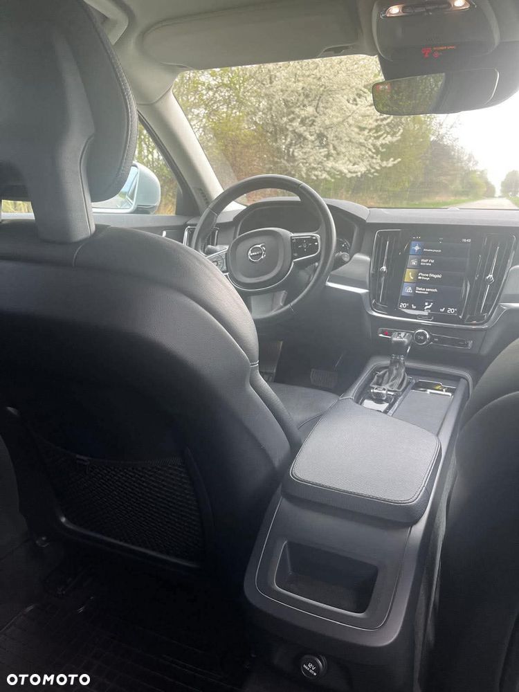 Volvo V90 D3 Momentum Pro - 8