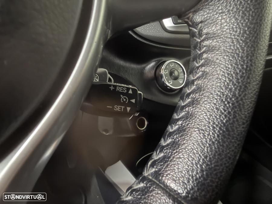 Toyota Yaris 1.4 D-4D Comfort+P.Style - 17