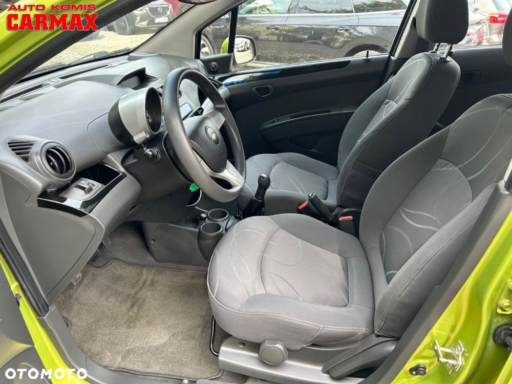Chevrolet Spark - 15