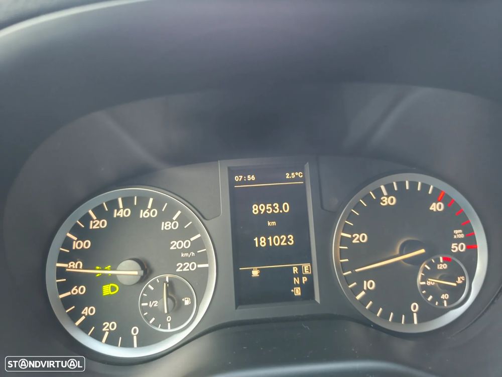 Mercedes-Benz Vito Extra-Longa Aut. SHUTTLE - 11