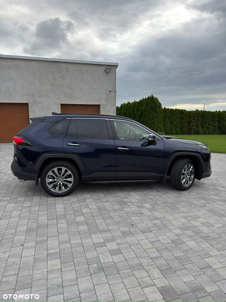 Toyota RAV4 - 4