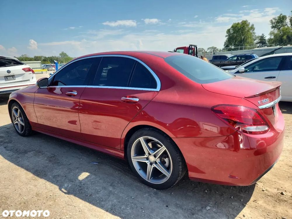 Mercedes-Benz Klasa C 300 9G-TRONIC - 4