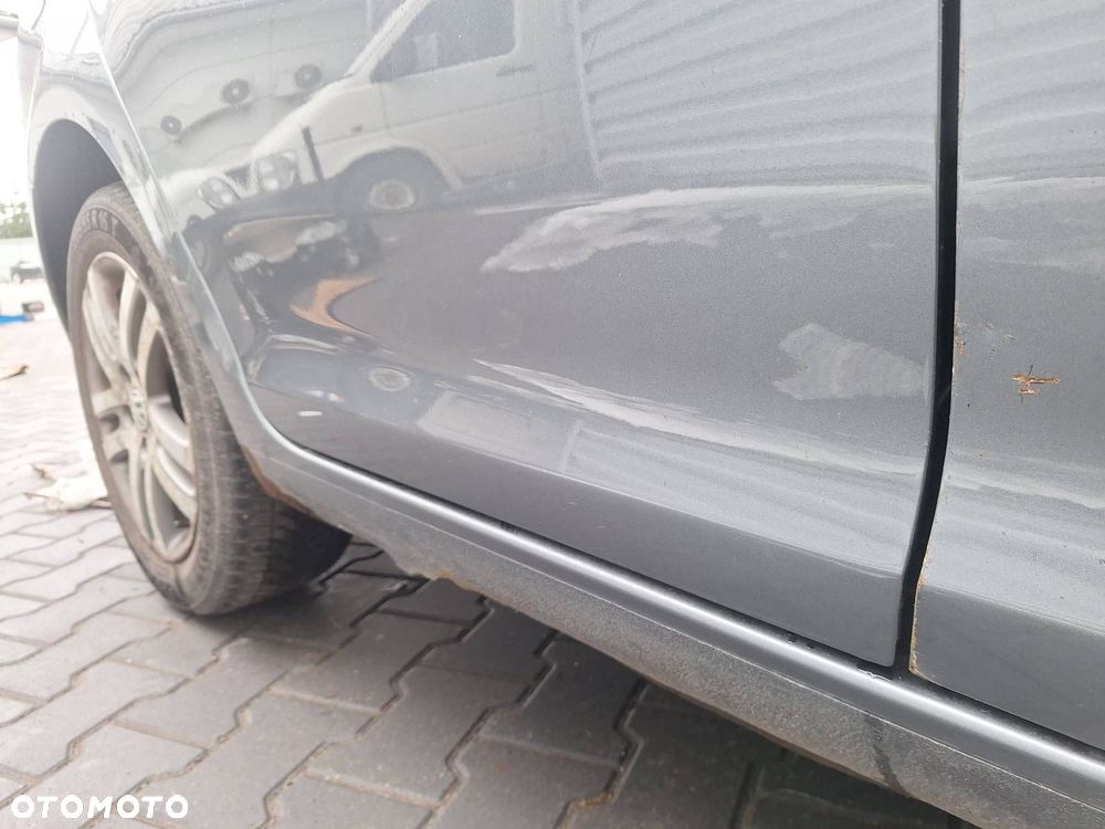 DRZWI KOMPLETNE PRAWY TYŁ VOLKSWAGEN JETTA V LD7X - 5