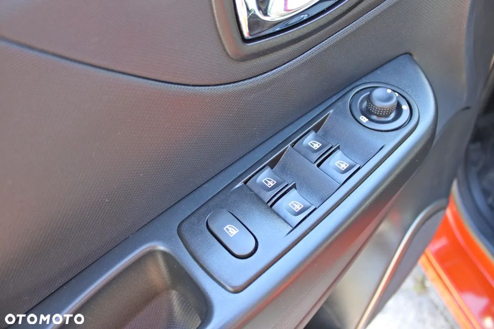 Renault Captur 1.2 TCe Intens EDC - 36