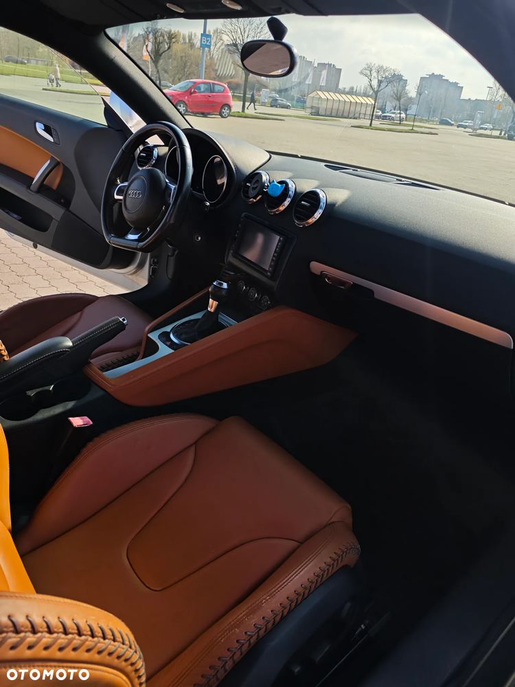 Audi TT Coupé 3.2 Quattro DSG - 12