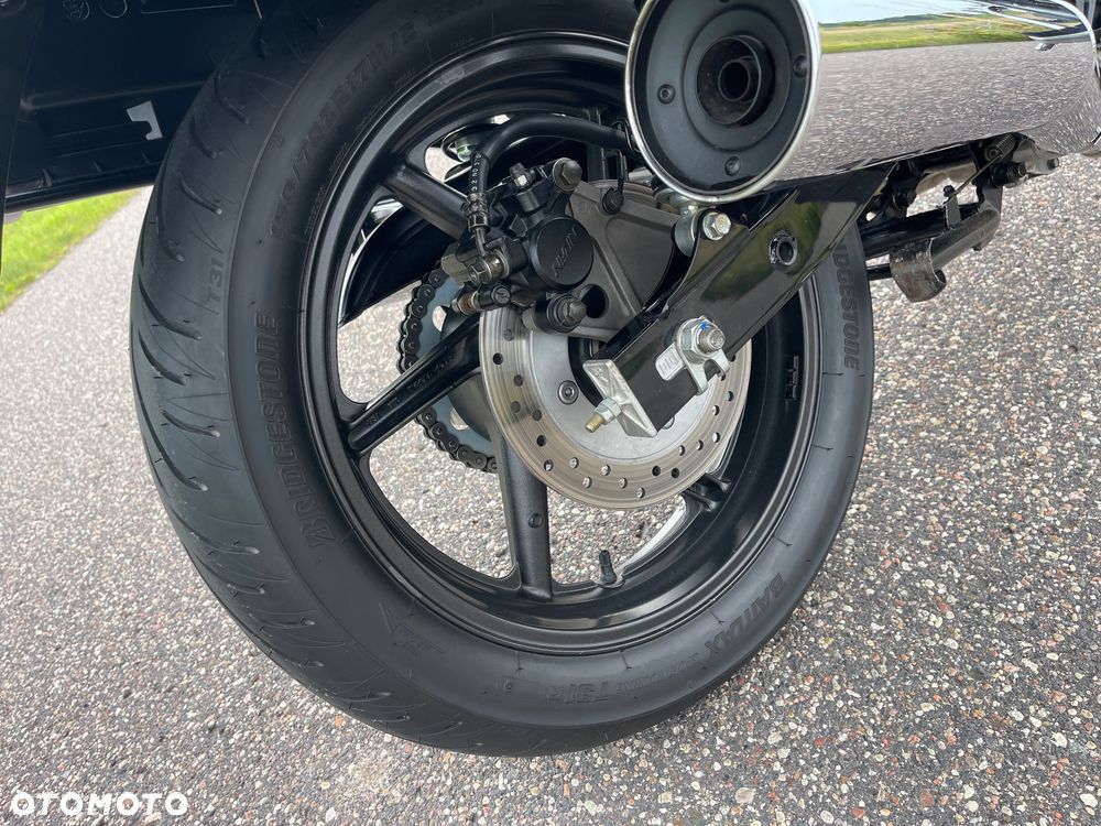 Honda CB - 10