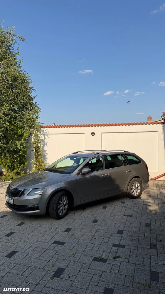 Skoda Octavia 1.6 TDI DSG Ambition - 3