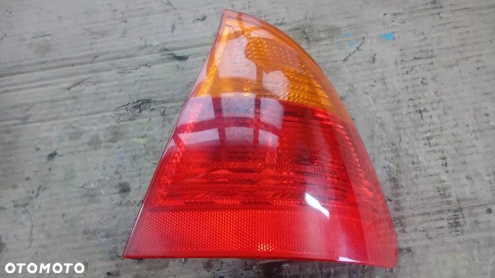 LAMPA TYŁ LEWA PRAWA BMW E46 KOMBI 6905628 627 - 5