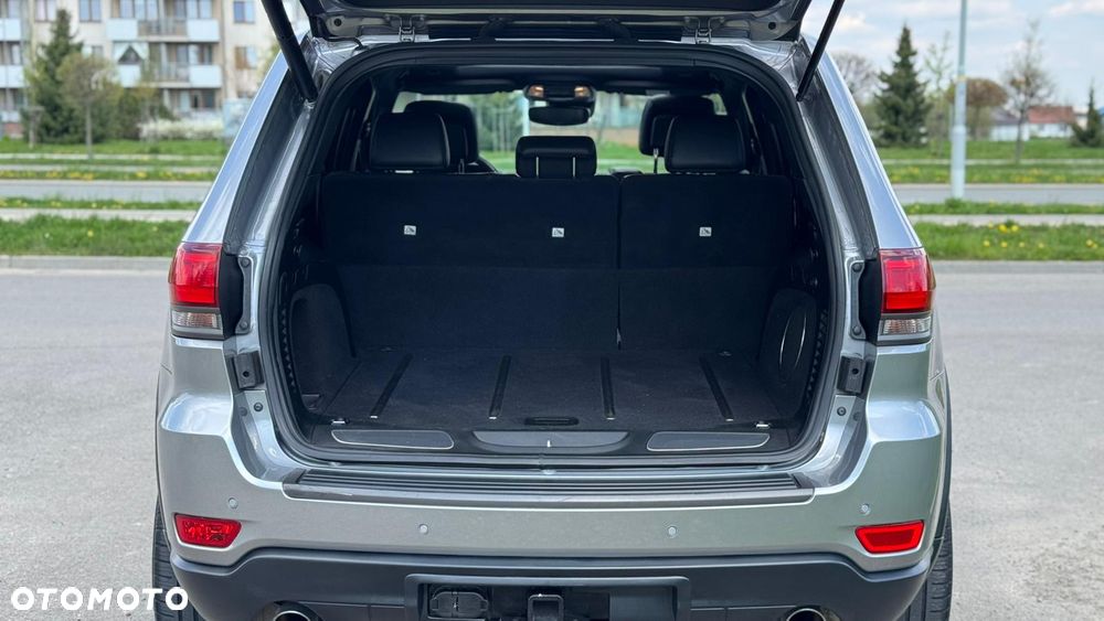 Jeep Grand Cherokee - 4