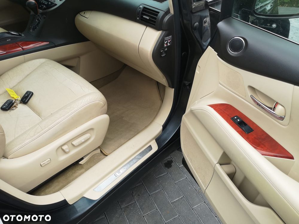 Lexus RX 450h (hybrid) Executive Line - 32