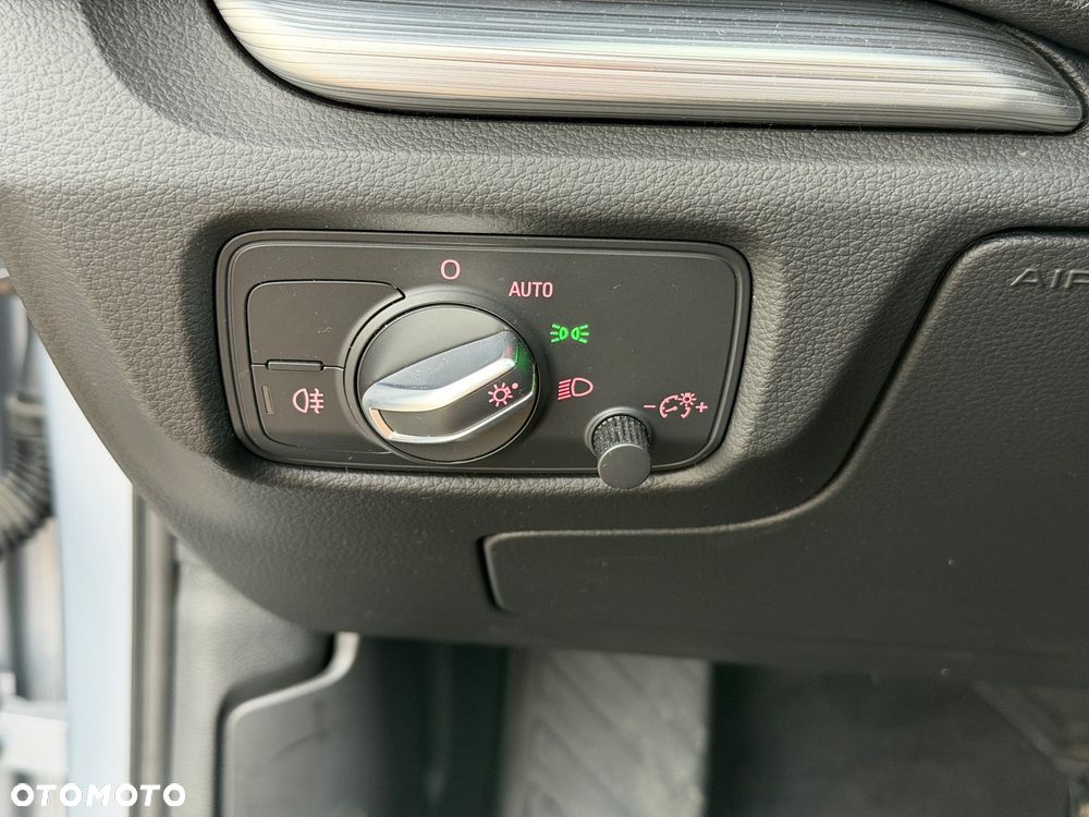 Audi A3 Limousine 1.8 TFSI S tronic Ambiente - 20