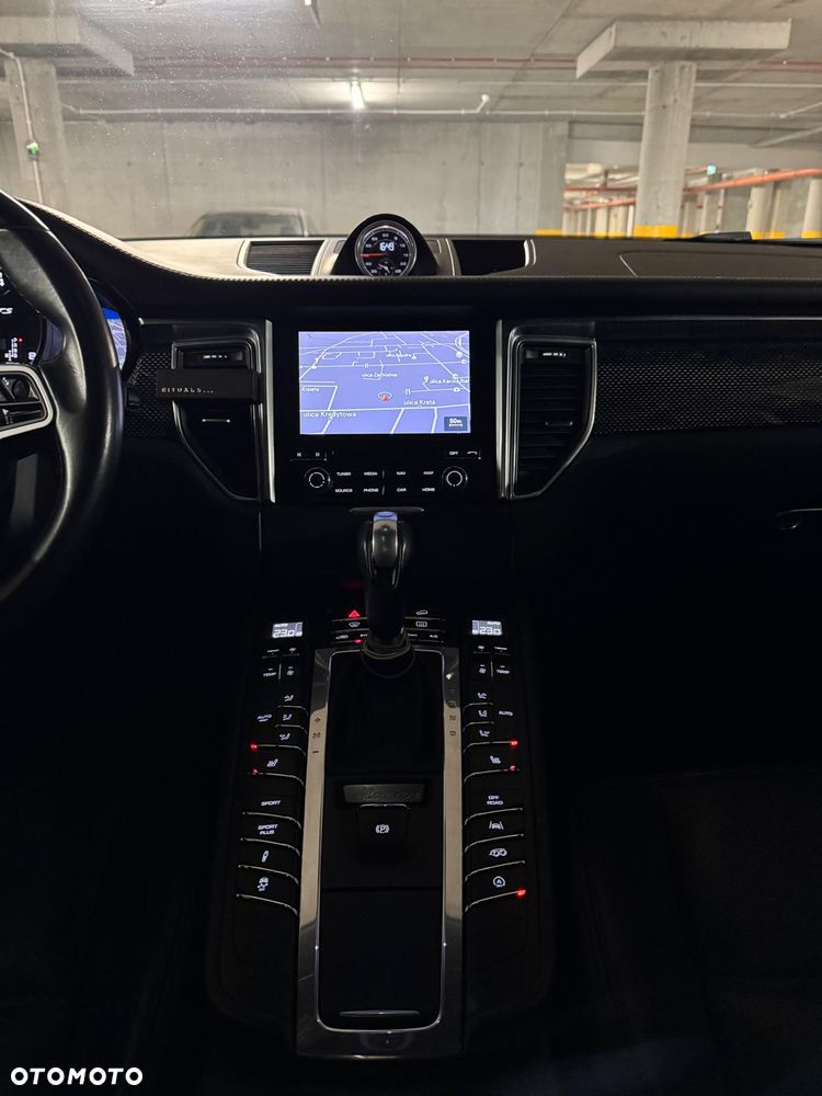 Porsche Macan - 11