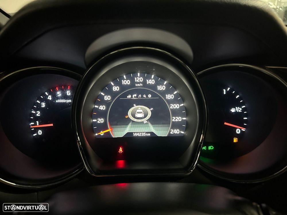 Kia Ceed 1.6 CRDi GT Line - 25