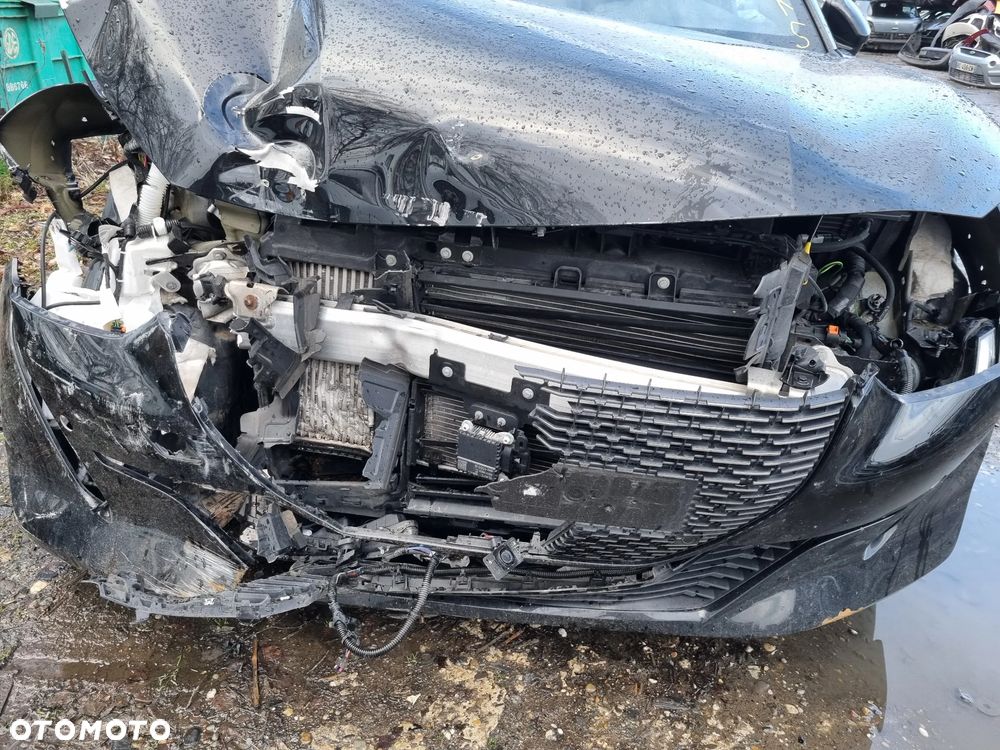 Peugeot 208 PureTech 130 EAT8 GT - 7