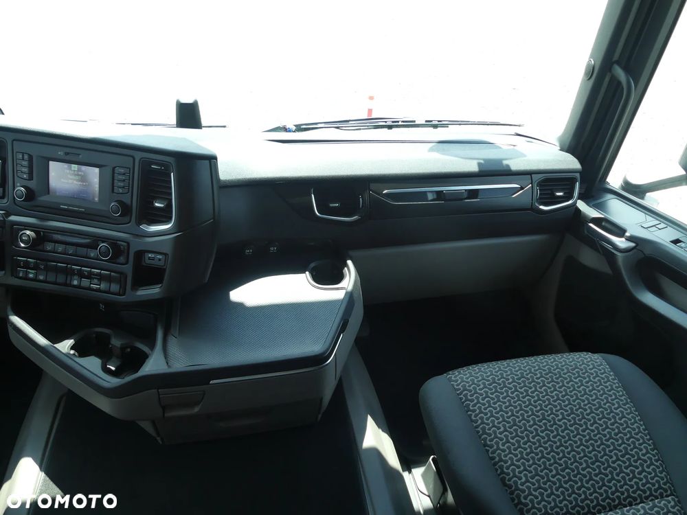 Scania R450 / EURO 6 / RETARDER / STANDARD / AUTOMAT / - 34
