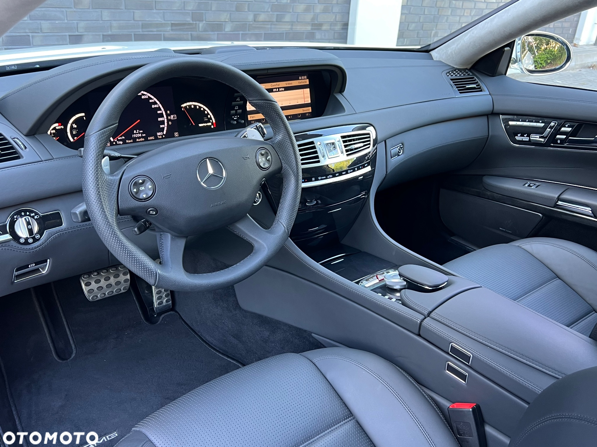 Mercedes-Benz CL 63 AMG - 11