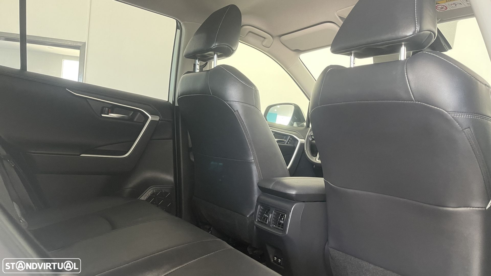Toyota RAV4 2.5 HDF Exclusive - 7