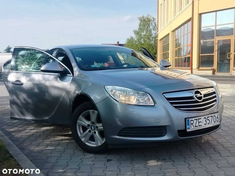 Opel Insignia 1.8 Edition - 1