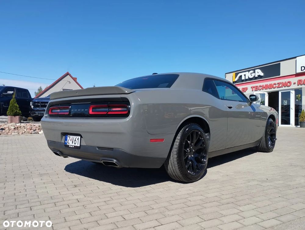 Dodge Challenger 3.6 SXT - 9