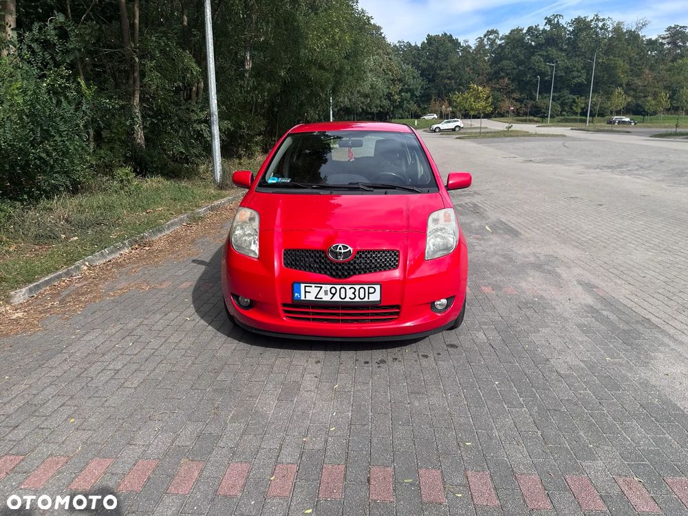 Toyota Yaris - 2
