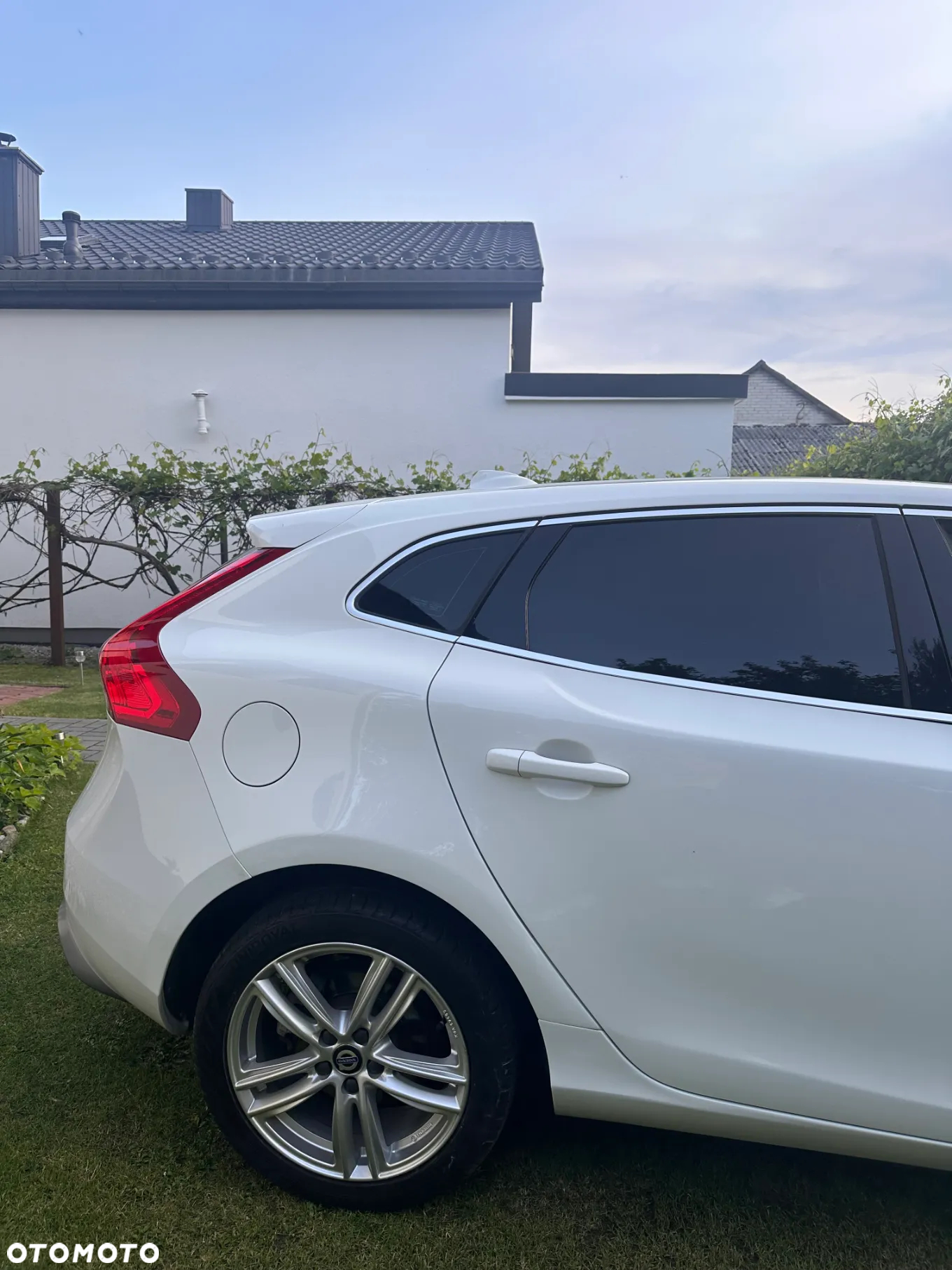 Volvo V40 D2 Drive-E R-Design Kinetic - 5