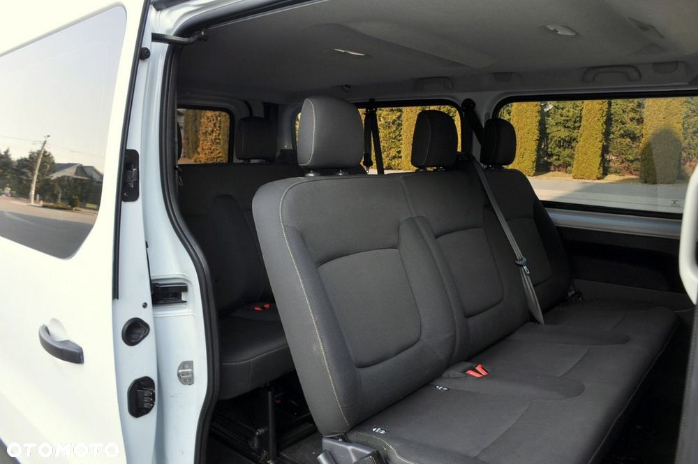 Renault Trafic - 25