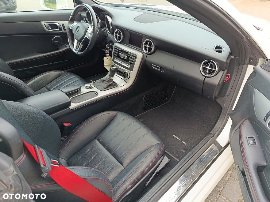 Mercedes-Benz SLK - 12