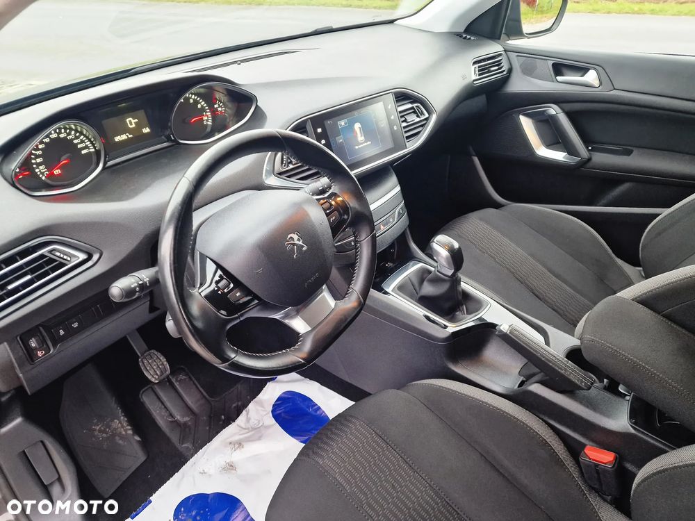 Peugeot 308 PureTech 110 Stop & Start Allure - 19